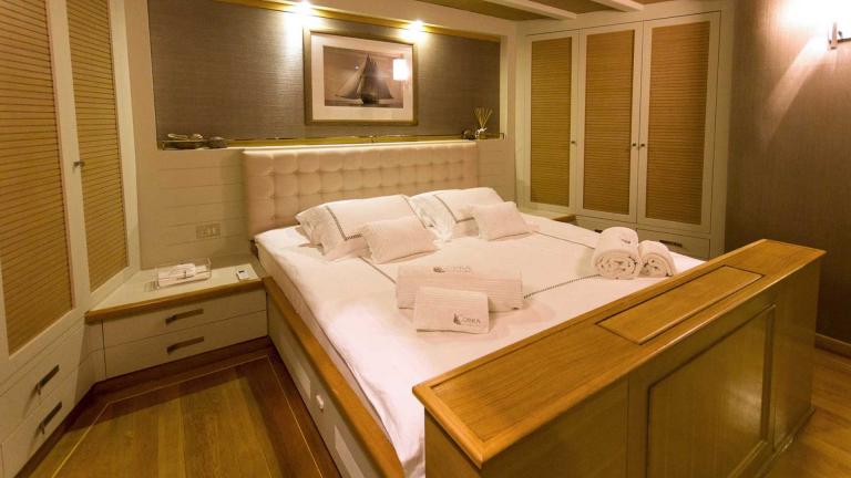 Guest cabin of luxury gulet Cobra King image 5