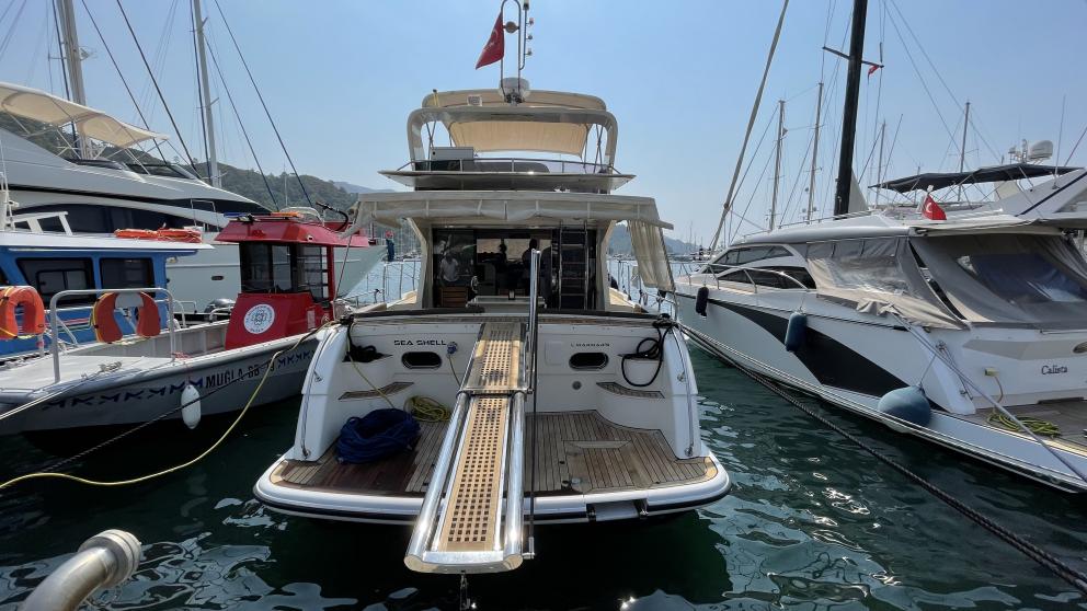 M/Y Sea Shell aft and platform view