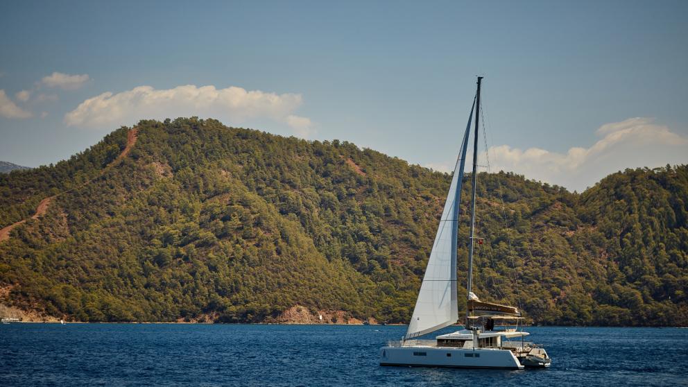 Cantürk 1 catamaran charter in Turkey