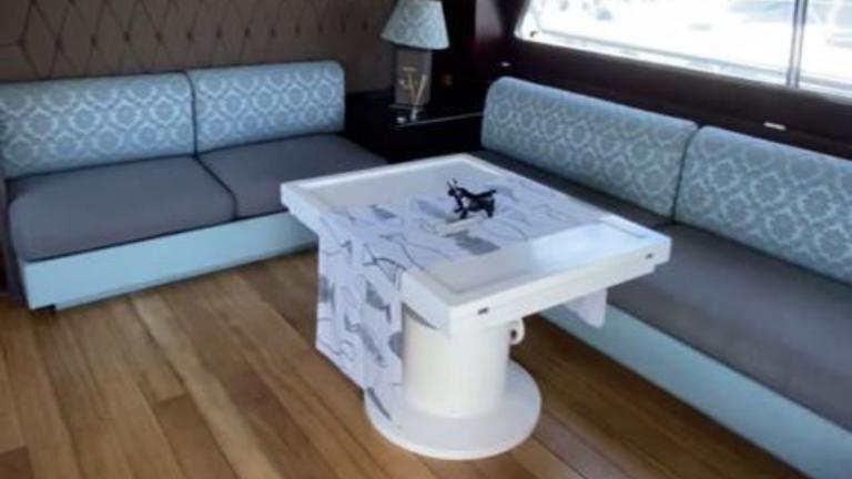 The comfortable seats of the motor yacht promise you a comfortable journey.